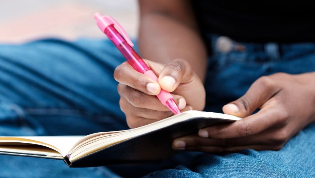 Celebrating Progress With 365 Daily Journal Prompts