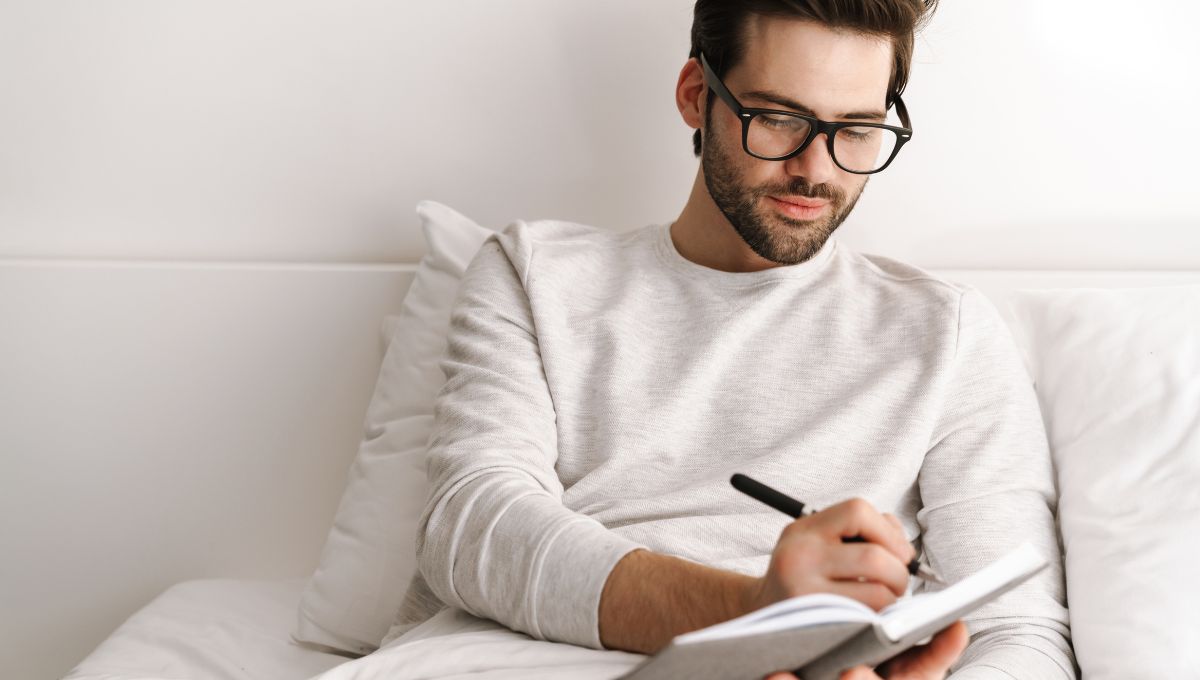 You are currently viewing How to Improve Yourself as a Man: Habits & Tools That Truly Work