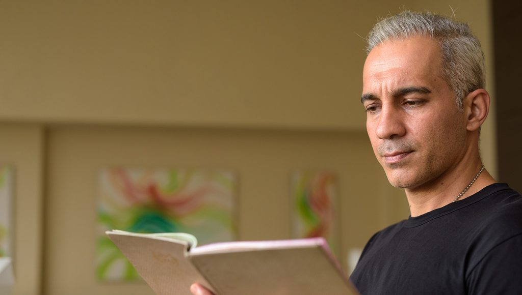 How to Use a Gratitude Journal for Men to Fuel Self-Discovery