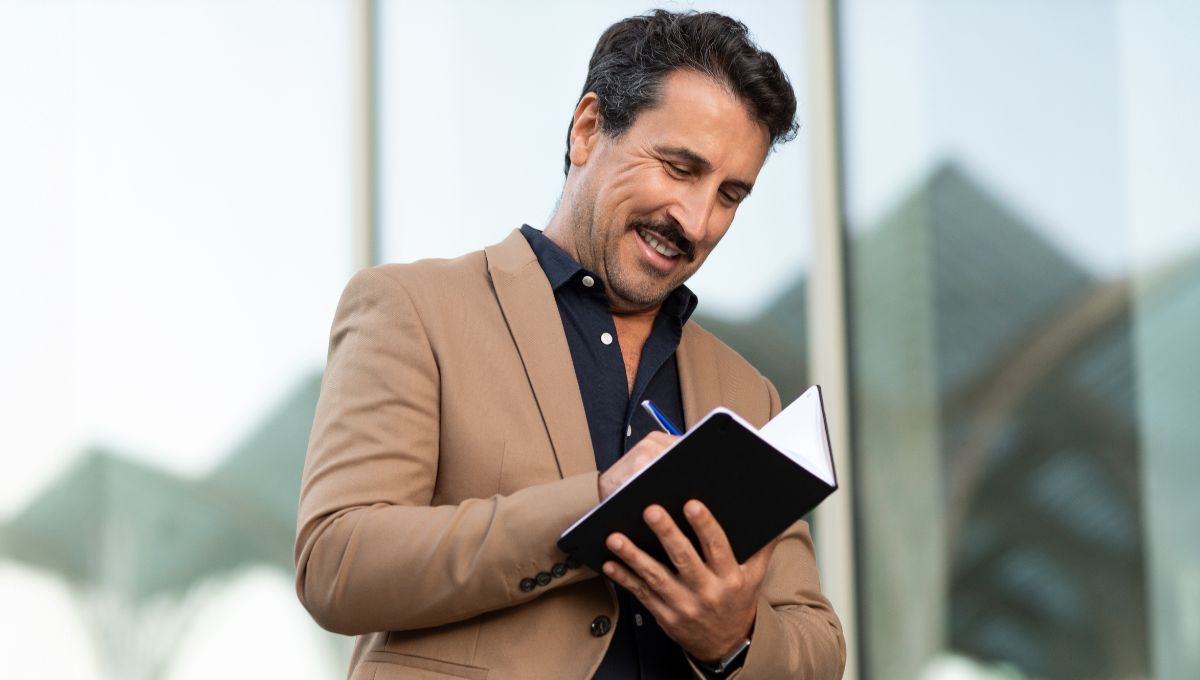 You are currently viewing Motivational Journal Prompts to Spark Growth and Self-Discovery