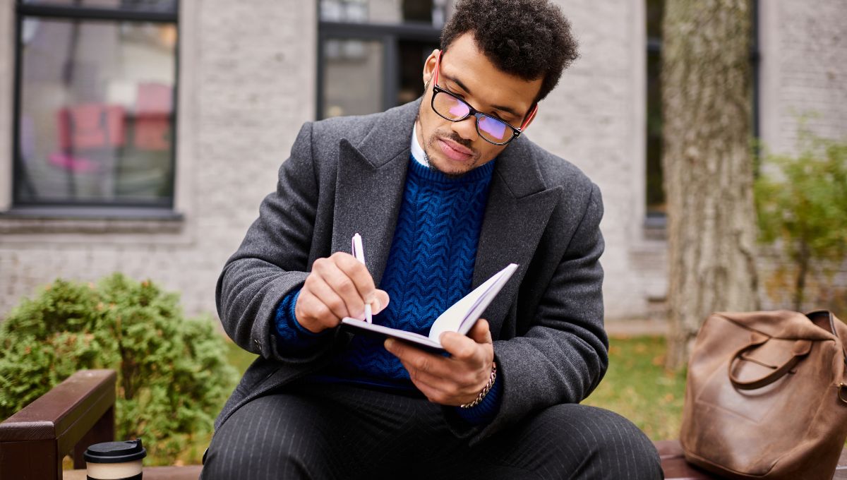 You are currently viewing 30+ Time to Leave Job Quotes for Bold Career Decisions