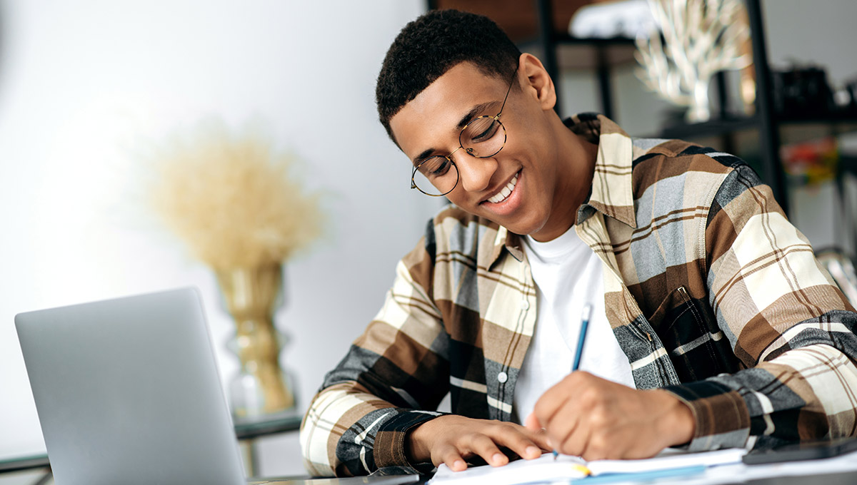 You are currently viewing Best Self Improvement Books for Men to Inspire Growth & Success