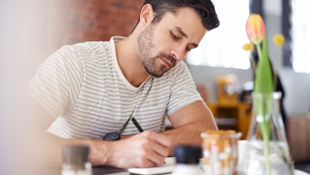 Building a Daily Routine That Includes Motivational Books for Men