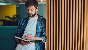 Read more about the article Cool Journals: Elevate Self-Discovery & Make Daily Writing Fun