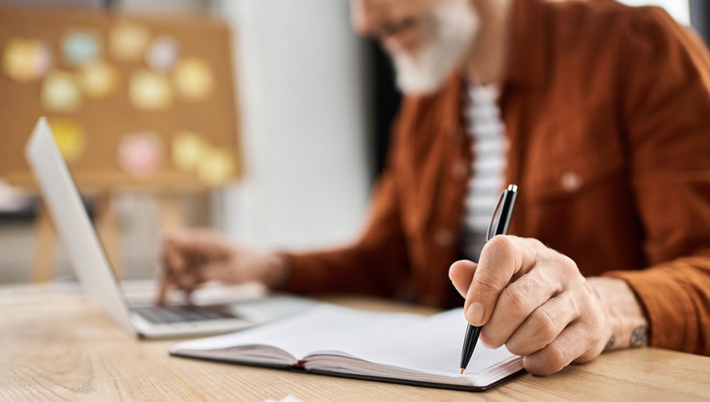 How Daily Reflection Elevates Personal Growth