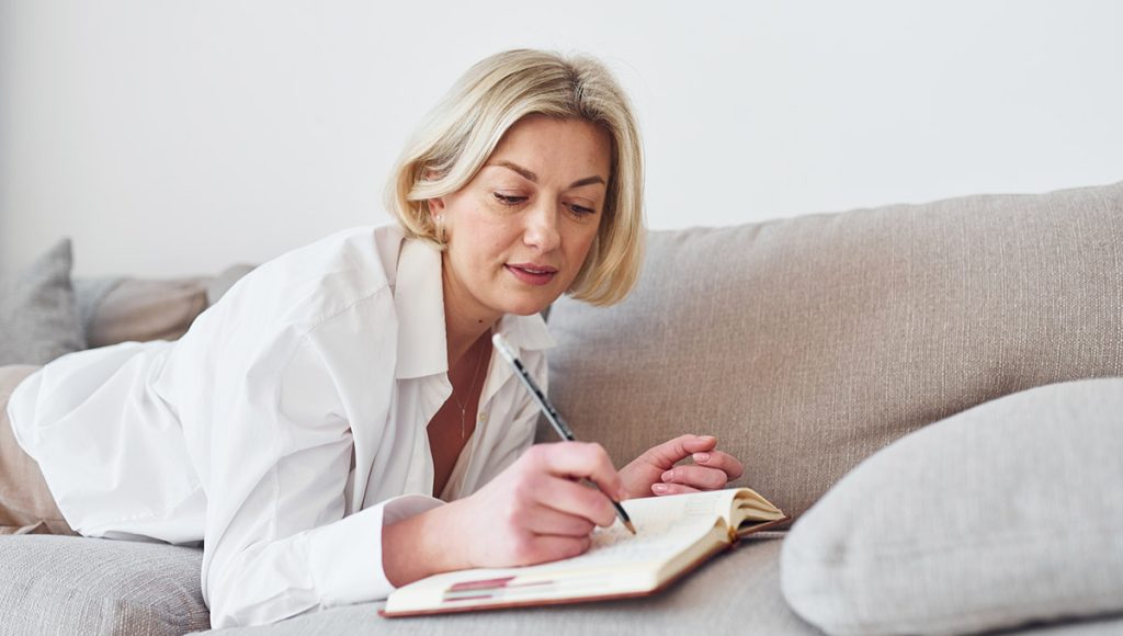 How to Create Personalized Positive Morning Affirmations