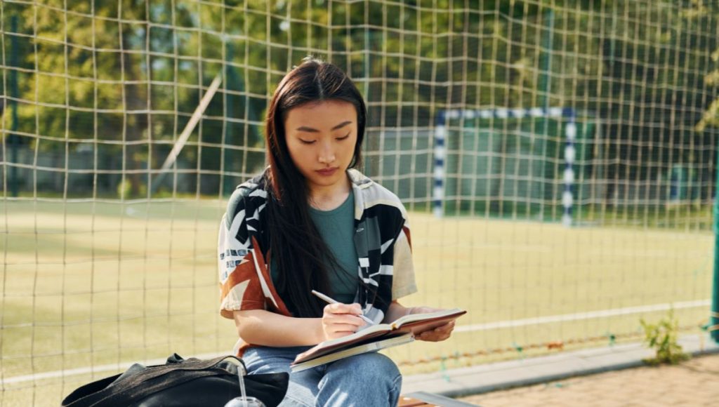 Using Self Care Journals to Track Mental Health Patterns