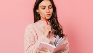 Read more about the article Pink Journal: Your Secret Tool for Self-Discovery & Reflection