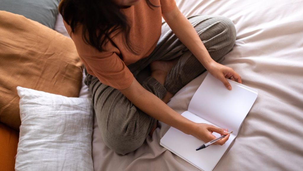 Why Writing Heals: Emotional Resilience Through Pen and Paper